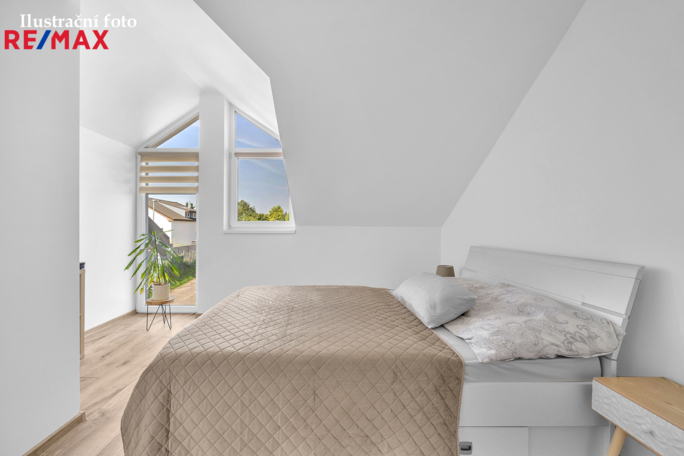 2958695.jpg 2958695.jpg