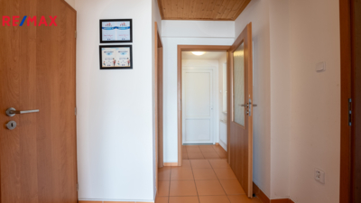 3252608.jpg 3252608.jpg