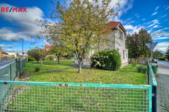 3071589.jpg 3071589.jpg