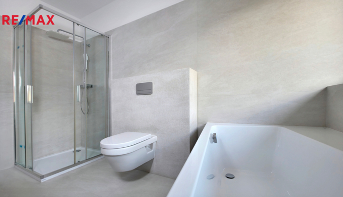 2786308.jpg 2786308.jpg