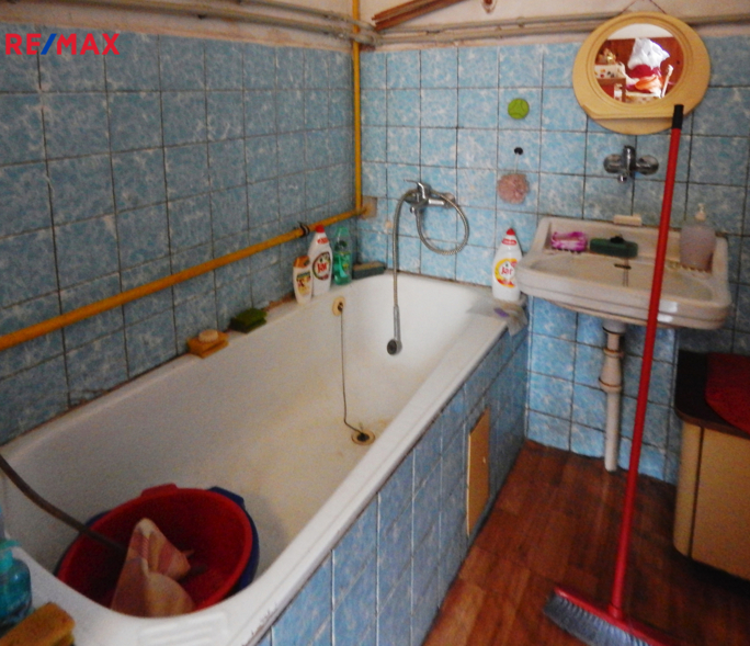 2705808.jpg 2705808.jpg