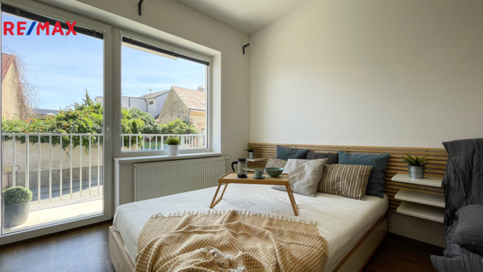 Pronájem bytu 1+kk, 35 m2, Rosice - obrázek 2