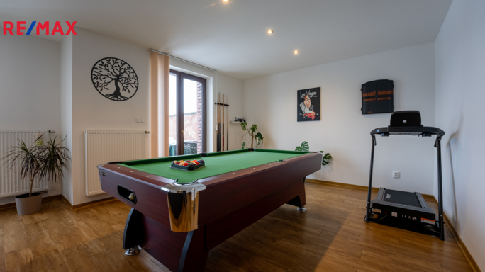 Prodej rodinného domu, 198 m2, Černá Hora - obrázek 8