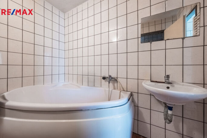 2464615.jpg 2464615.jpg