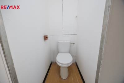 3065060.jpg 3065060.jpg