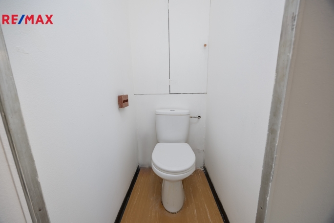 3065060.jpg 3065060.jpg