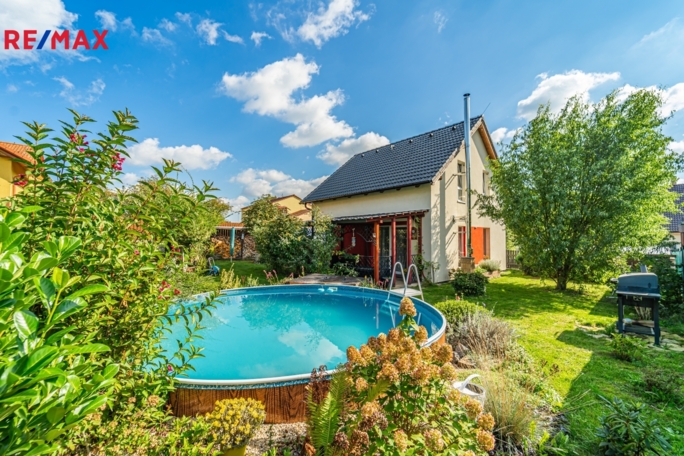 3033900.jpg 3033900.jpg