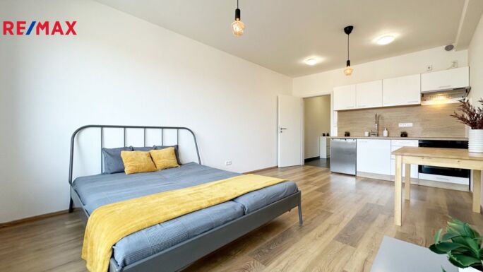 Pronájem bytu 1+kk, 35 m2, Rosice Pronájem bytu 1+kk, 35 m2, Rosice