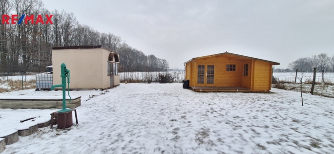 Prodej chaty, 15 m2, Vnorovy