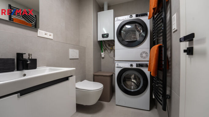 3161279.jpg 3161279.jpg