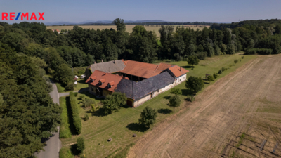 Prodej zemědělské usedlosti, 310 m2, Vražné