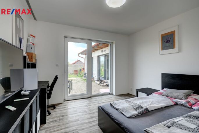 Prodej rodinného domu, 181 m2, Mnetěš - obrázek 12