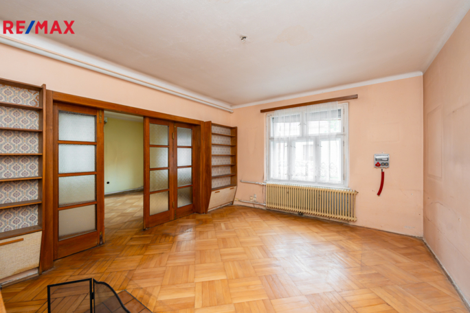 3041307.jpg 3041307.jpg