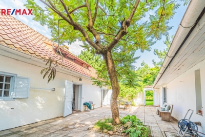 2952293.jpg 2952293.jpg