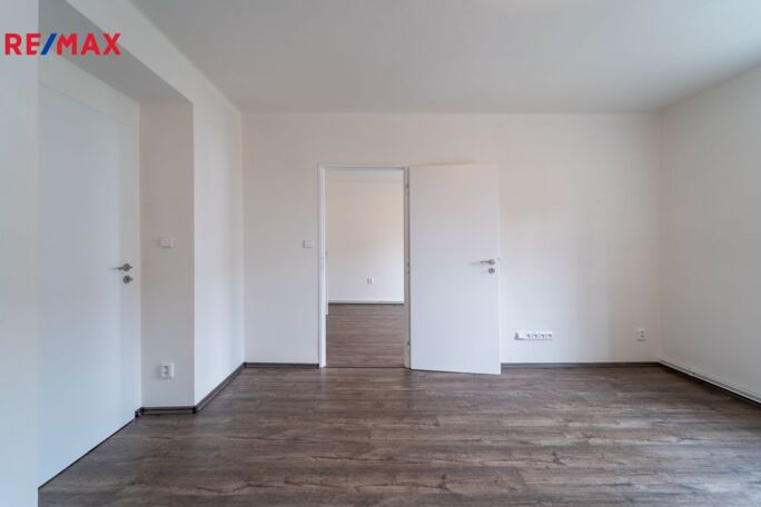 Prodej bytu 2+1, 62 m2, Zbýšov - obrázek 25