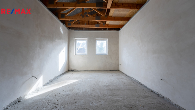 Prodej rodinného domu, 124 m2, Hluboké - obrázek 7