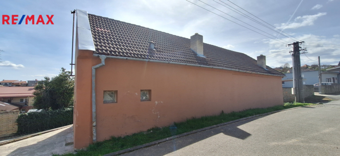 2742735.jpg 2742735.jpg