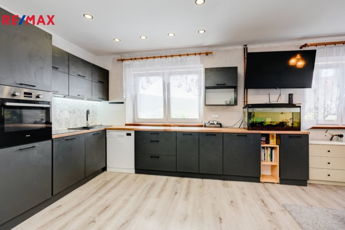 Prodej rodinného domu, 115 m2, Ostrov u Macochy - obrázek 12