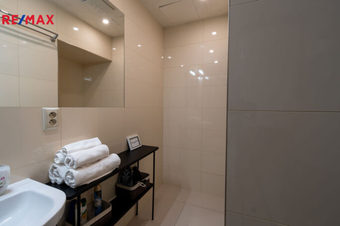 Prodej atypického bytu, 20 m2, Praha - obrázek 9