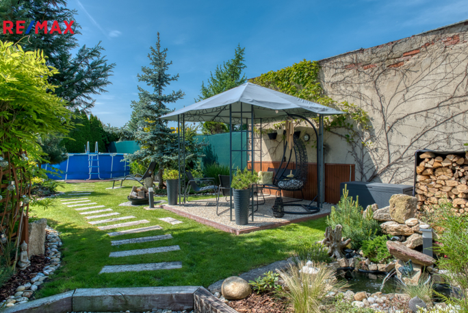 2813566.jpg 2813566.jpg