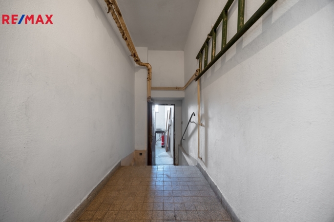 3000098.jpg 3000098.jpg