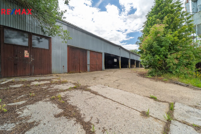 Prodej skladovacího prostoru, 2120 m2, Lesná - obrázek 11