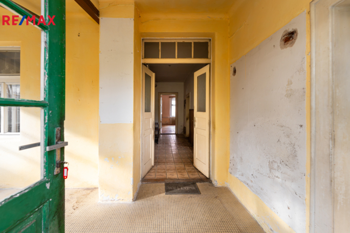 3041338.jpg 3041338.jpg