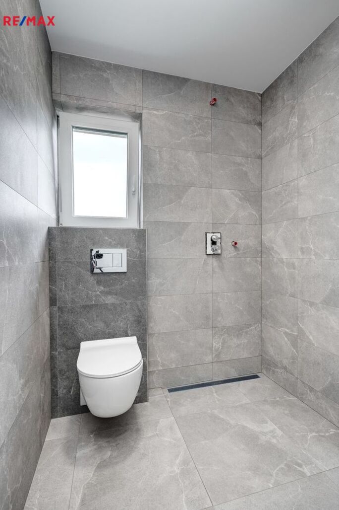 Prodej rodinného domu, 181 m2, Mnetěš - obrázek 20