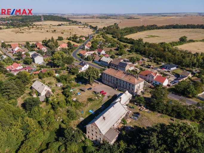 2956962.jpg 2956962.jpg