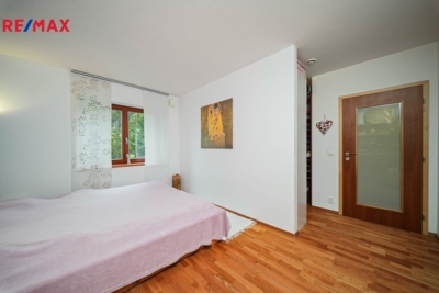 3076826.jpg 3076826.jpg