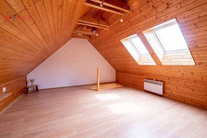 Prodej rodinného domu, 1076 m2, Moravské Budějovice - obrázek 12