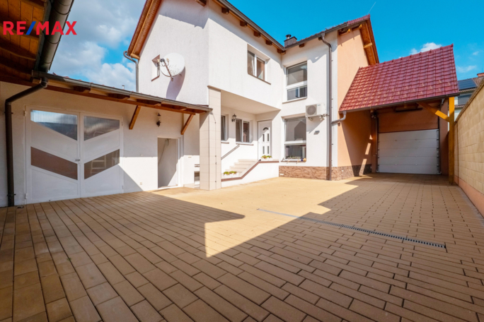 Prodej rodinného domu, 351 m2, Uherské Hradiště - obrázek 5