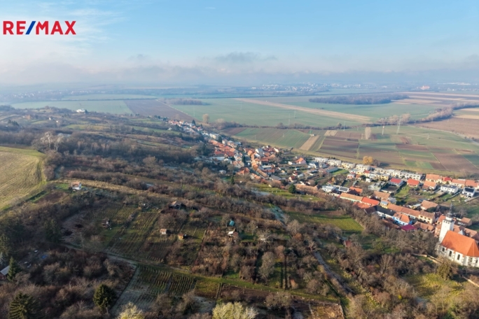 Prodej zahrady, 4892 m2, Blučina - obrázek 8