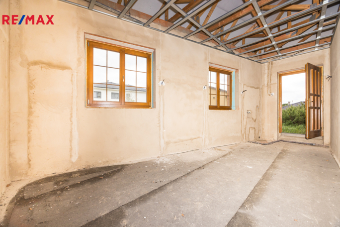 2998263.jpg 2998263.jpg