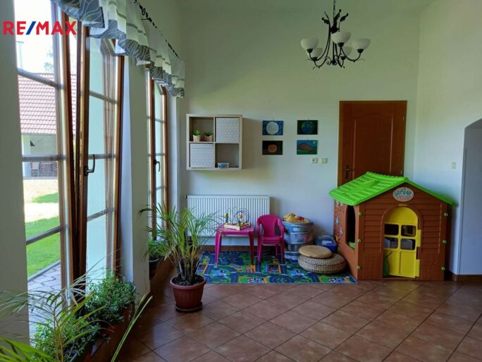 3080263.jpeg 3080263.jpeg