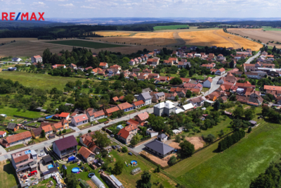 2757869.jpg 2757869.jpg