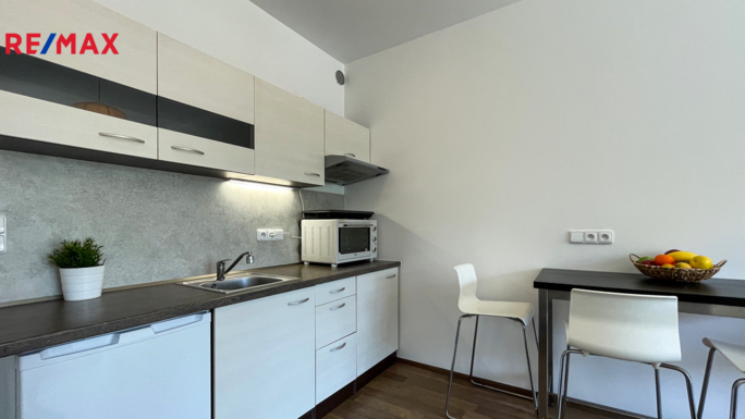 Pronájem bytu 1+kk, 34 m2, Rosice - obrázek 3