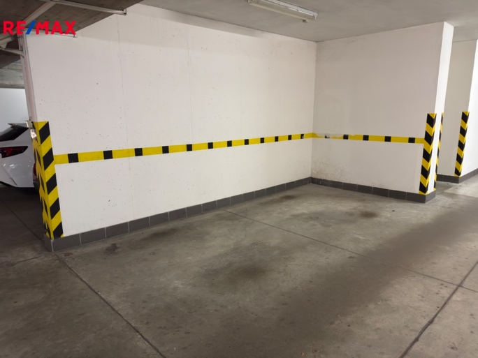 Pronájem garážového stání, 12 m2, Brno - obrázek 5