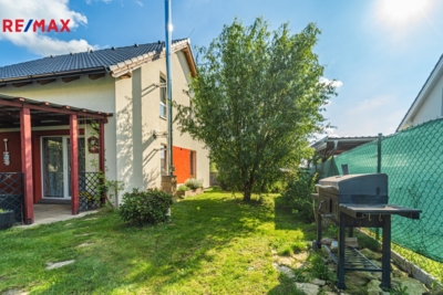 3033904.jpg 3033904.jpg