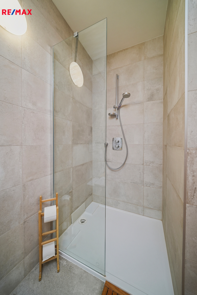 3076831.jpg 3076831.jpg