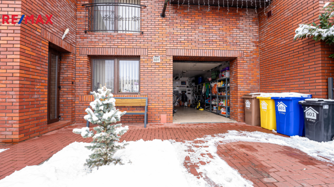 Prodej rodinného domu, 198 m2, Černá Hora - obrázek 41