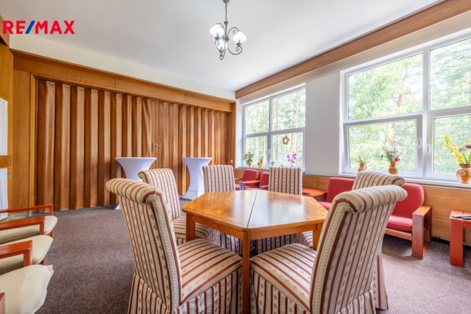 2955329.jpg 2955329.jpg