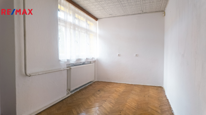 2985827.jpg 2985827.jpg