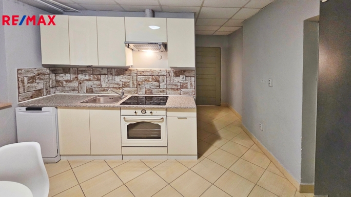 Pronájem bytu 3+1, 68 m2, Kuřim