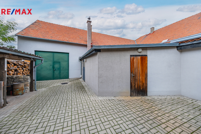 3063525.jpg 3063525.jpg