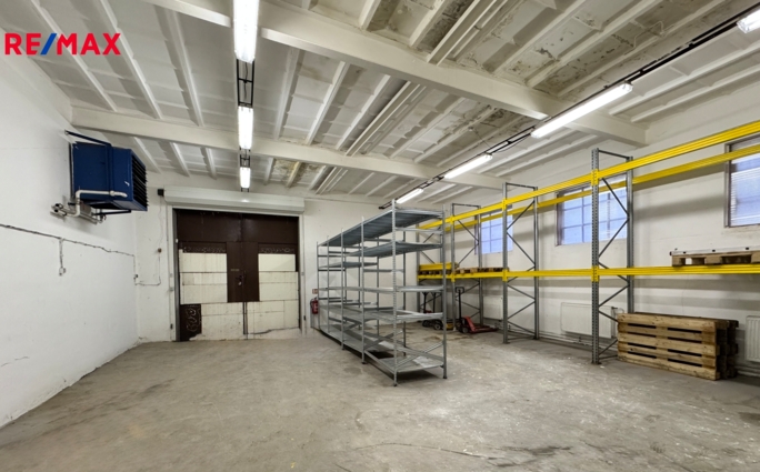 Prodej garáže, 250 m2, Veverská Bítýška