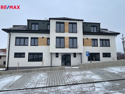 Pronájem bytu 2+kk, 48,4 m2, Hovorany