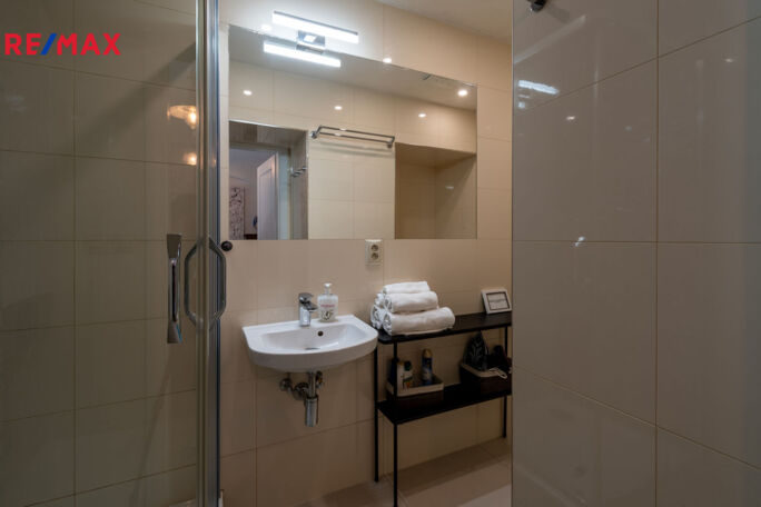 Prodej atypického bytu, 20 m2, Praha - obrázek 8