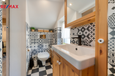 2813556.jpg 2813556.jpg