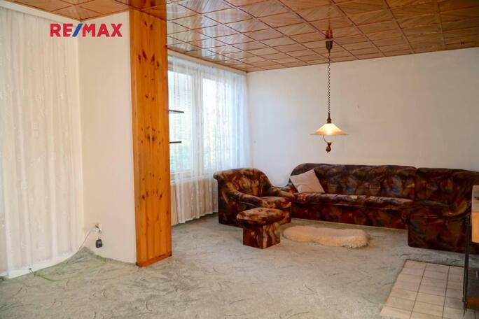 Prodej třípodlažního  rodinného domu 6 + 1 + technické místnosti - obrázek 10